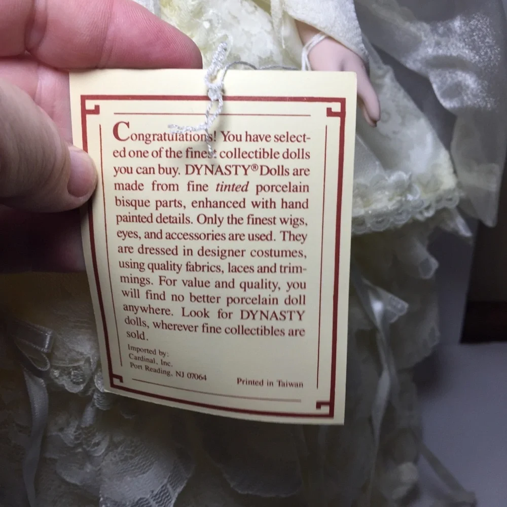DYNASTY DOLLS Porcelain Bride Doll